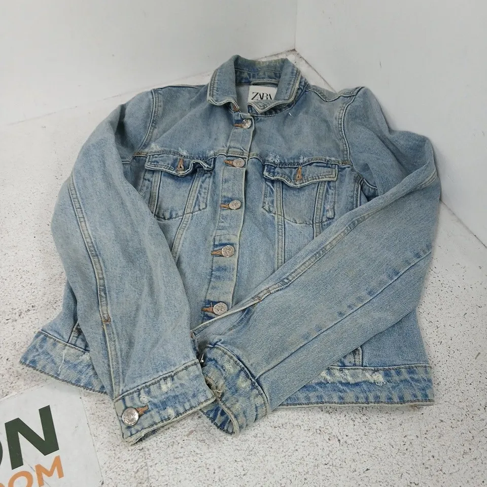 ZARA DENIM JACKET – SIZE M