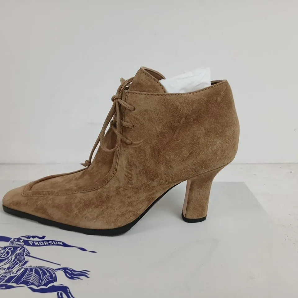BURBERRY WOMEN'S SUEDE ANKLE BOOTS – UK 6 (EUR 39)