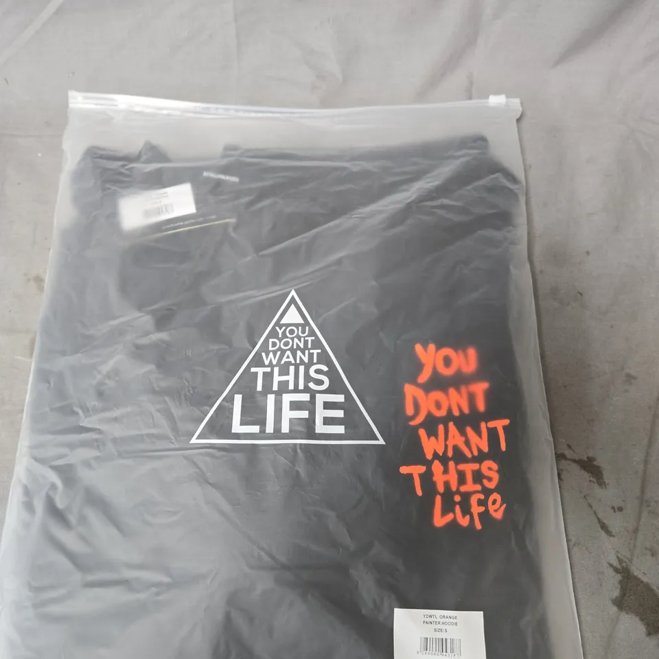 HOODIE WITH 'YOU DON'T WANT THIS LIFE' GRAPHIC PRINT – BLACK - SIZE SMALL