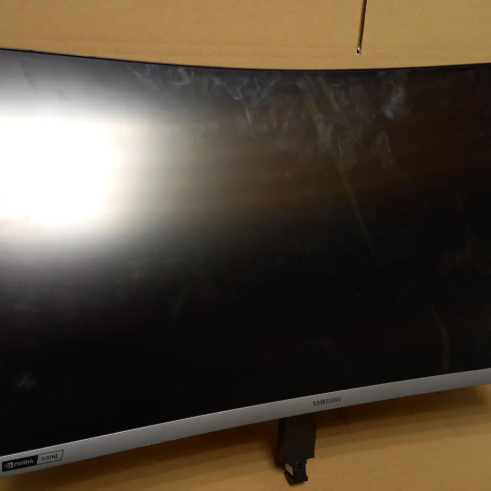 SAMSUNG C27RG50FQR CURVED MONITOR 
