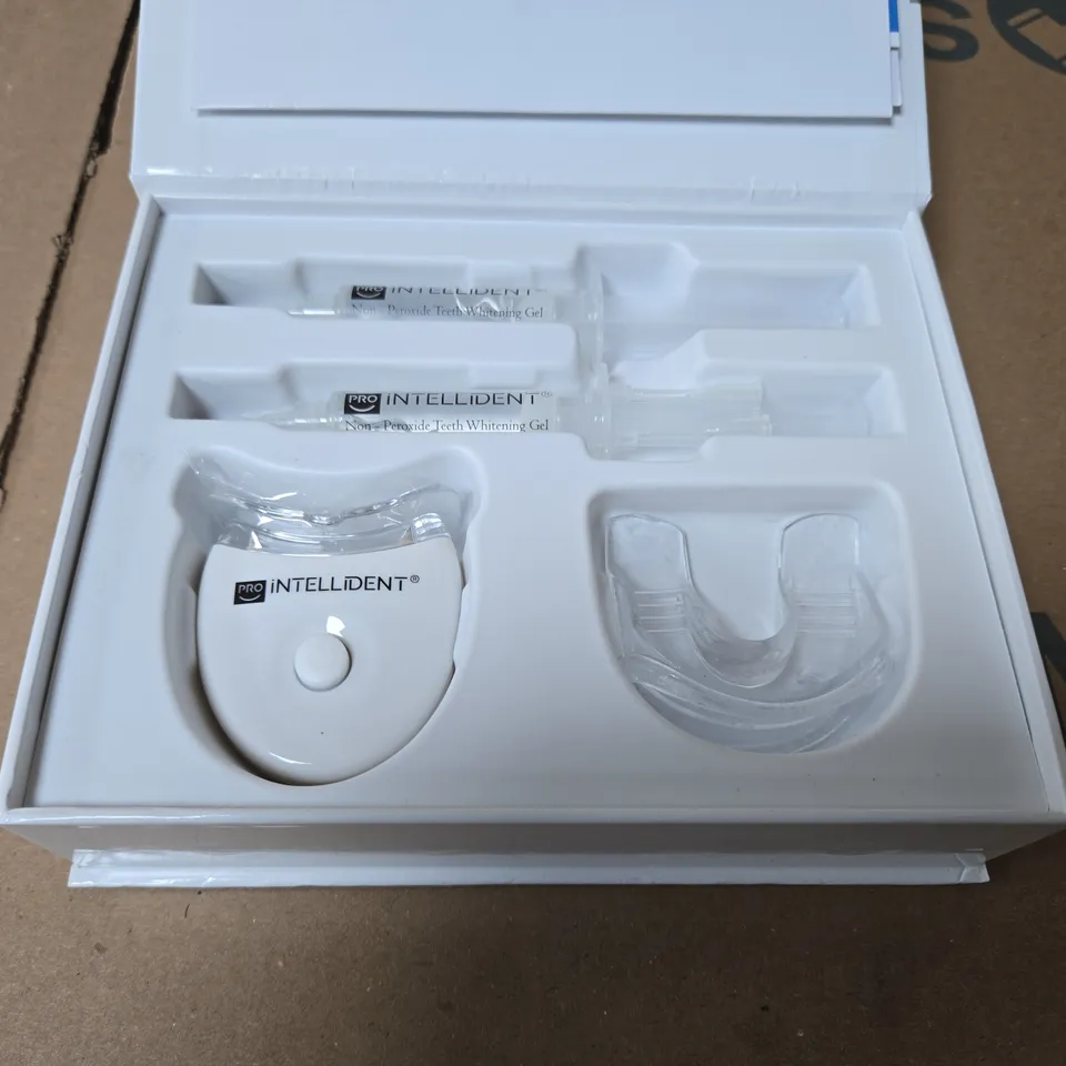 INTELLIDENT PRO LUXE TEETH WHITENING KIT – BOXED