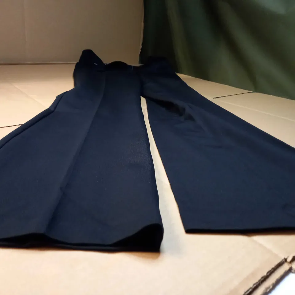 V BLACK BOOT CUT TROUSERS - SIZE 10