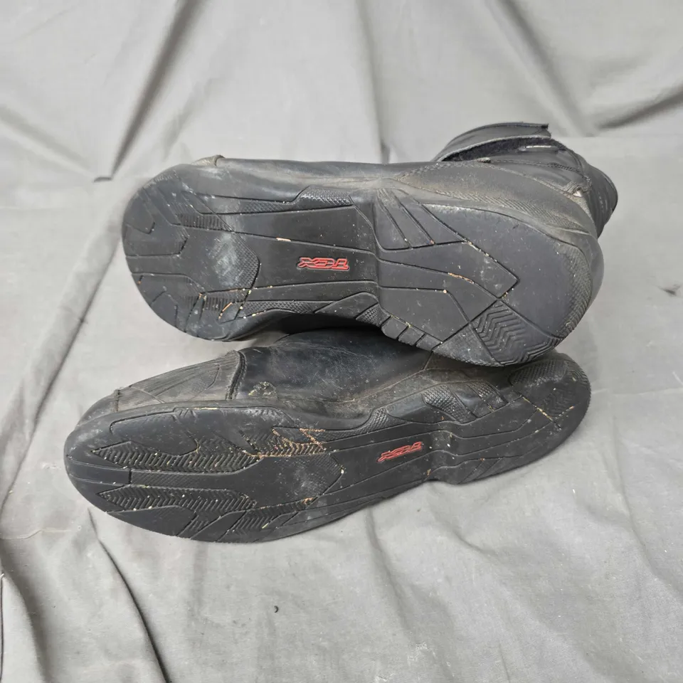 TCX T-DRY MOTORCYCLE BOOTS - 9