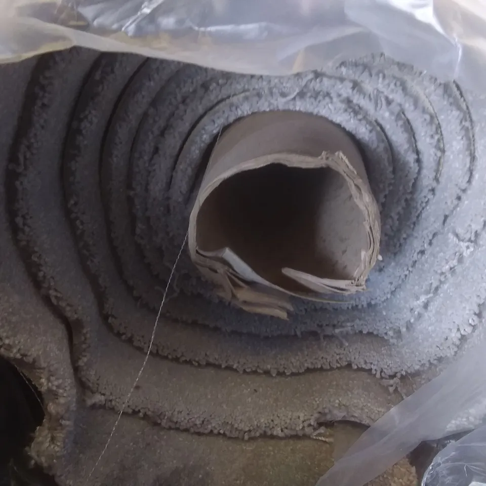 ROLL OF QUALITY CARPET