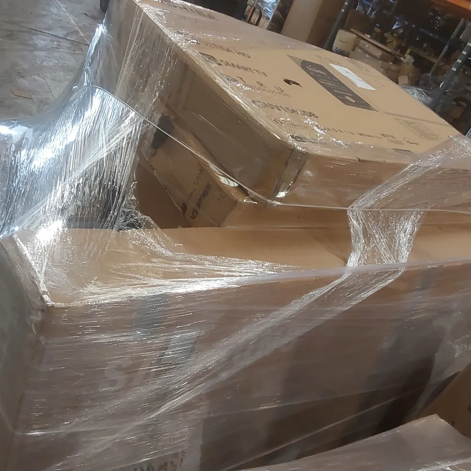 PALLET CONTAINING A LARGE QUANTITY OF ASSORTED DAMAGED TVs