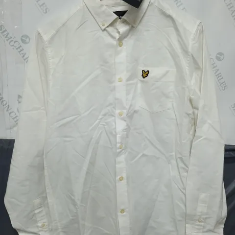 LYLE & SCOTT OXFORD SHIRT IN WHITE - MEDIUM