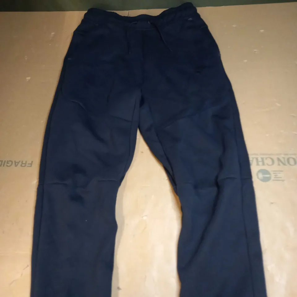 NIKE LOGO TRACKSUIT BOTTOMS SIZE L