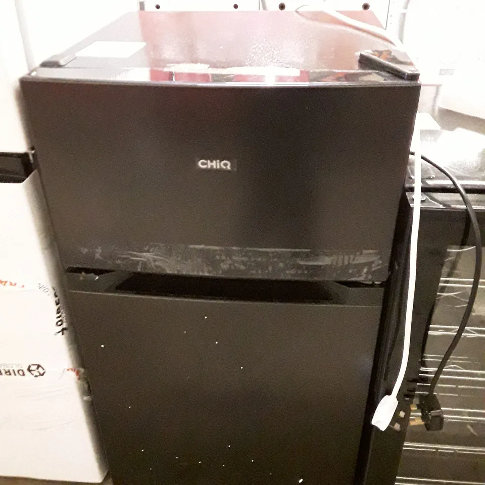 CHIQ UNDER COUNTER FRIDGE FREEZER 