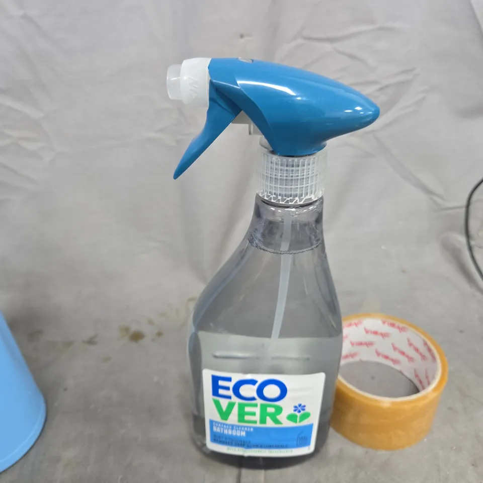 TOTE OF APPROXIMATELY 15 ASSORTED LIQUIDS TO INCLUDE: STERILIZING FLUID AND BATHROOM CLEANER