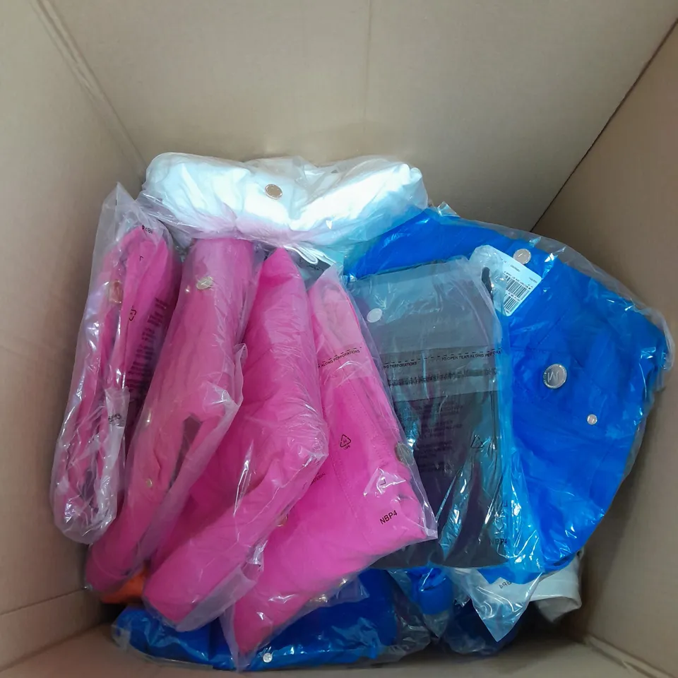 BOX OF APPROX 20 BAGGED JULIEN MACDONALD MILITARY STYLE DENIM JACKETS IN VARIOUS COLOURS AND SIZES 