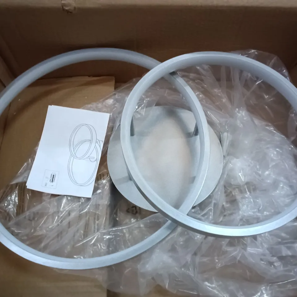 2-LAMP CEILING LIGHT IN SILVER