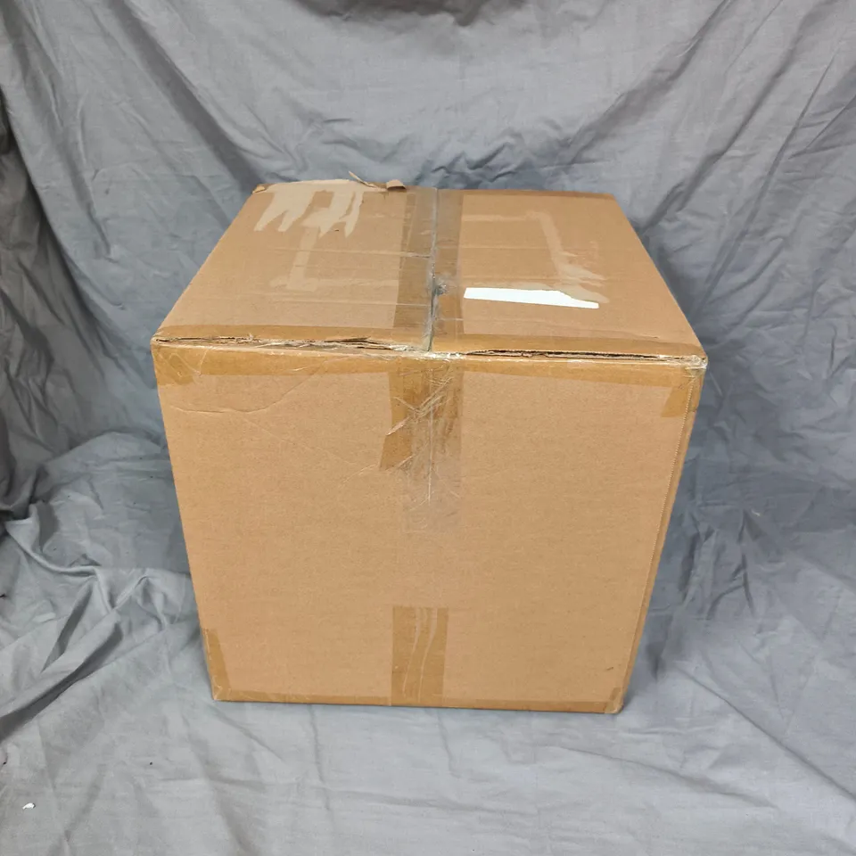 GRUMPY GARDENER SET OF 2 INTEGRATED SAUCER TWIST POTS IN RED