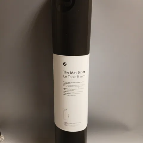 THE MAT 5MM RUBBER YOGA MAT IN BLACK 66X180CM