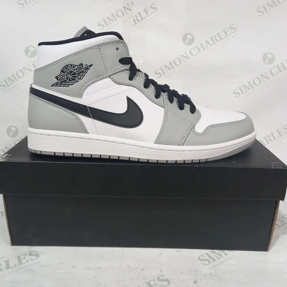 BOXED PAIR OF NIKE AIR JORDAN 1 MID SHOES IN GREY/WHITE/BLACK UK SIZE 10