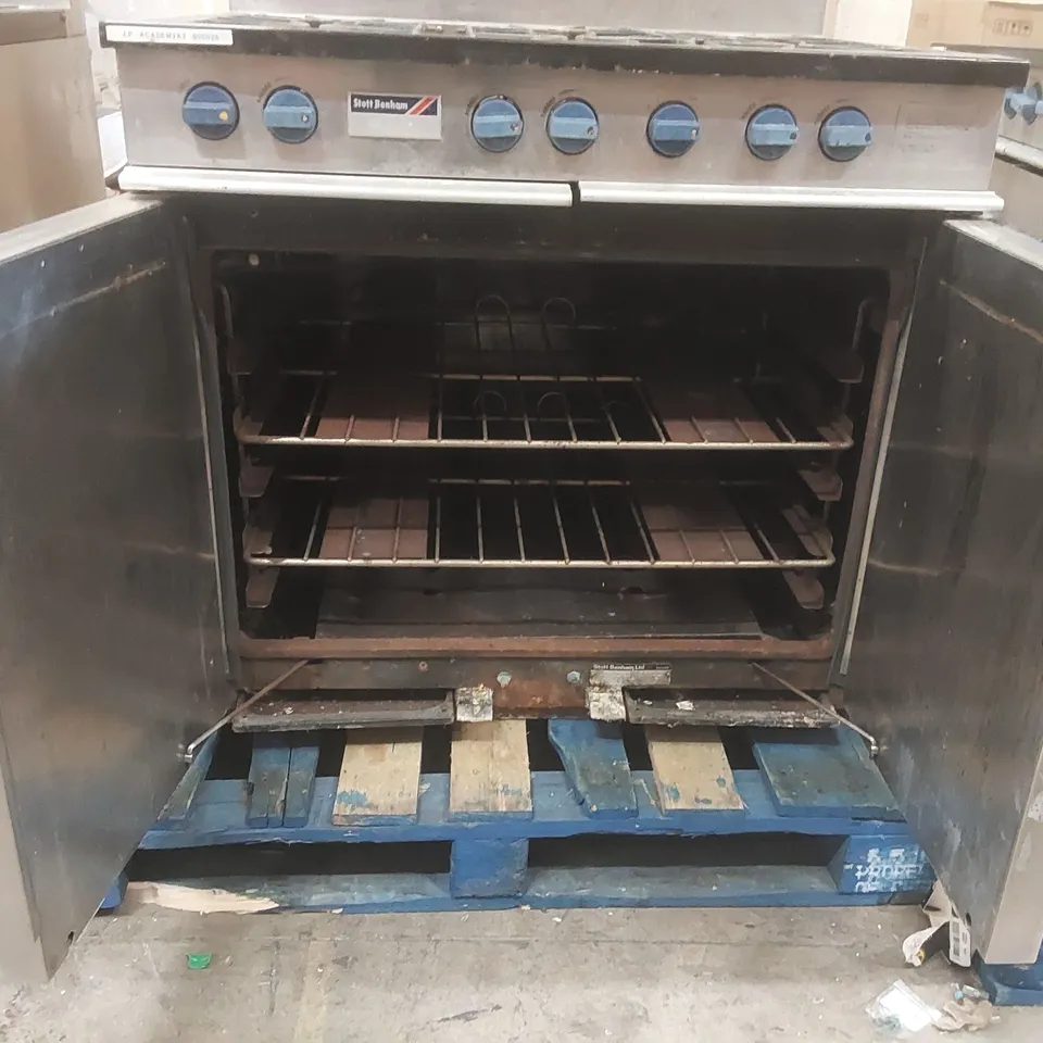 STOTT BENHAM COMMERCIAL 6 BURNER GAS OVEN