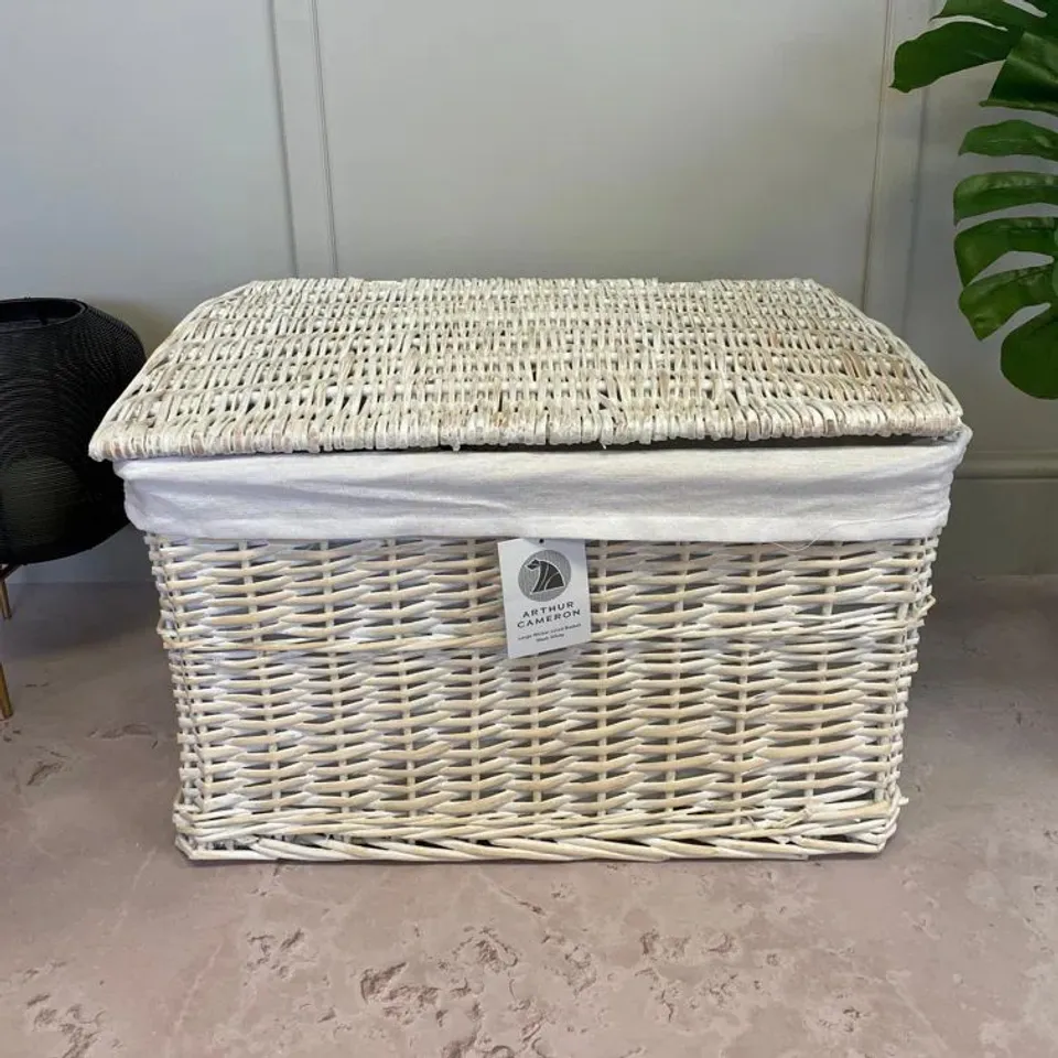 BOXED ARTHUR RECTANGULAR WICKER STORAGE BASKET WITH LID AND REMOVABLE LINING (1 BOX)