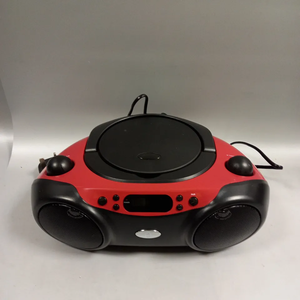 BOXED TECH BLUETOOTH CD BOOMBOX 