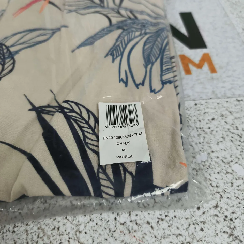 BENCH CHALK XL VARELA SHIRT BAGGED TAGGED