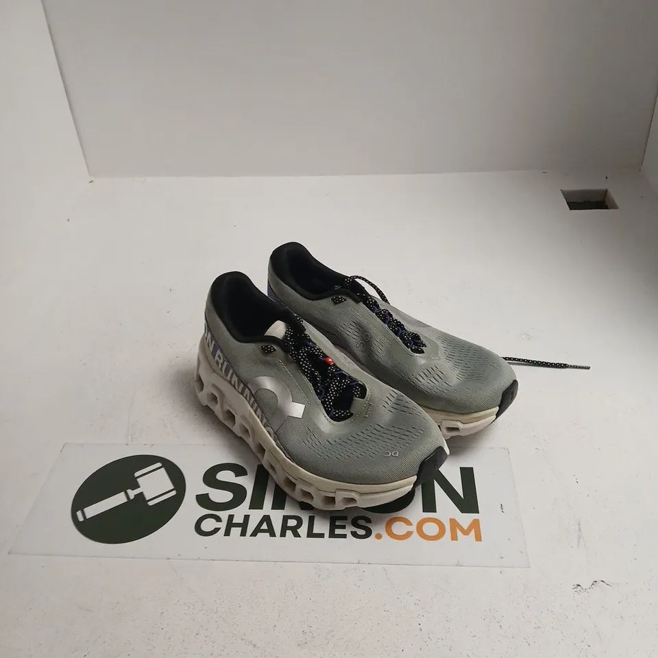 ON RUNNING CLOUD SNEAKERS – GREY/CHARCOAL, UK 6 (US 8.5)