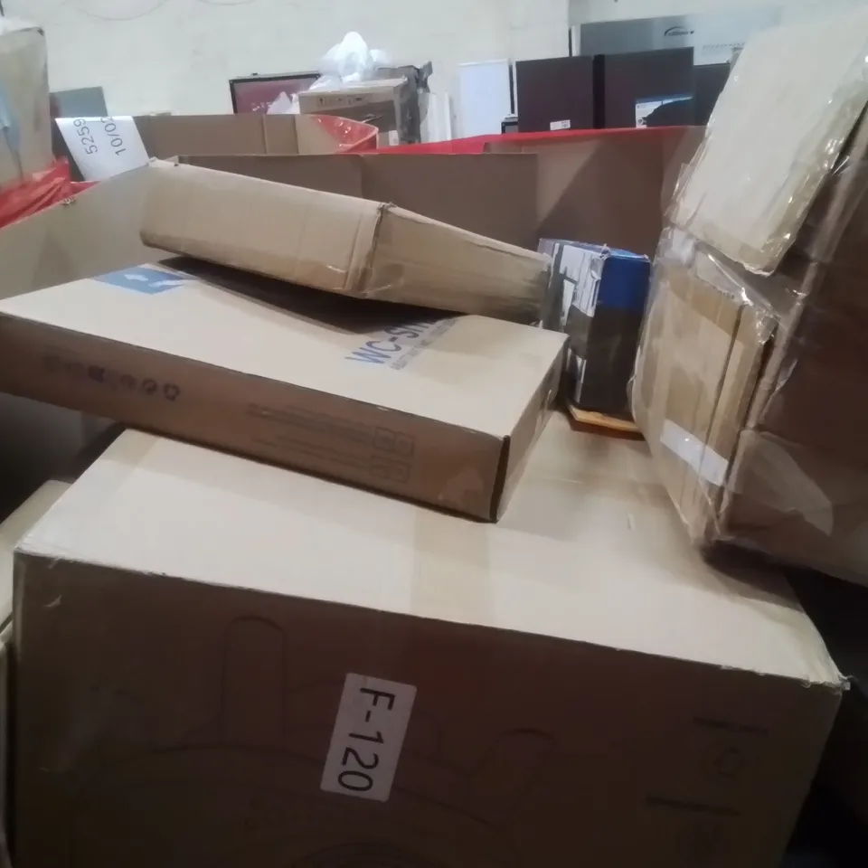 PALLET OF ASSORTED HOUSEHOLD GOODS AND PRODUCTS TO INCLUDE;CAT LITTER BOX, TOILET SEAT, HIGH CHAIR, POWER STRIP,CLOTHES AIRER AND OTHER ASSORTED ITEMS...