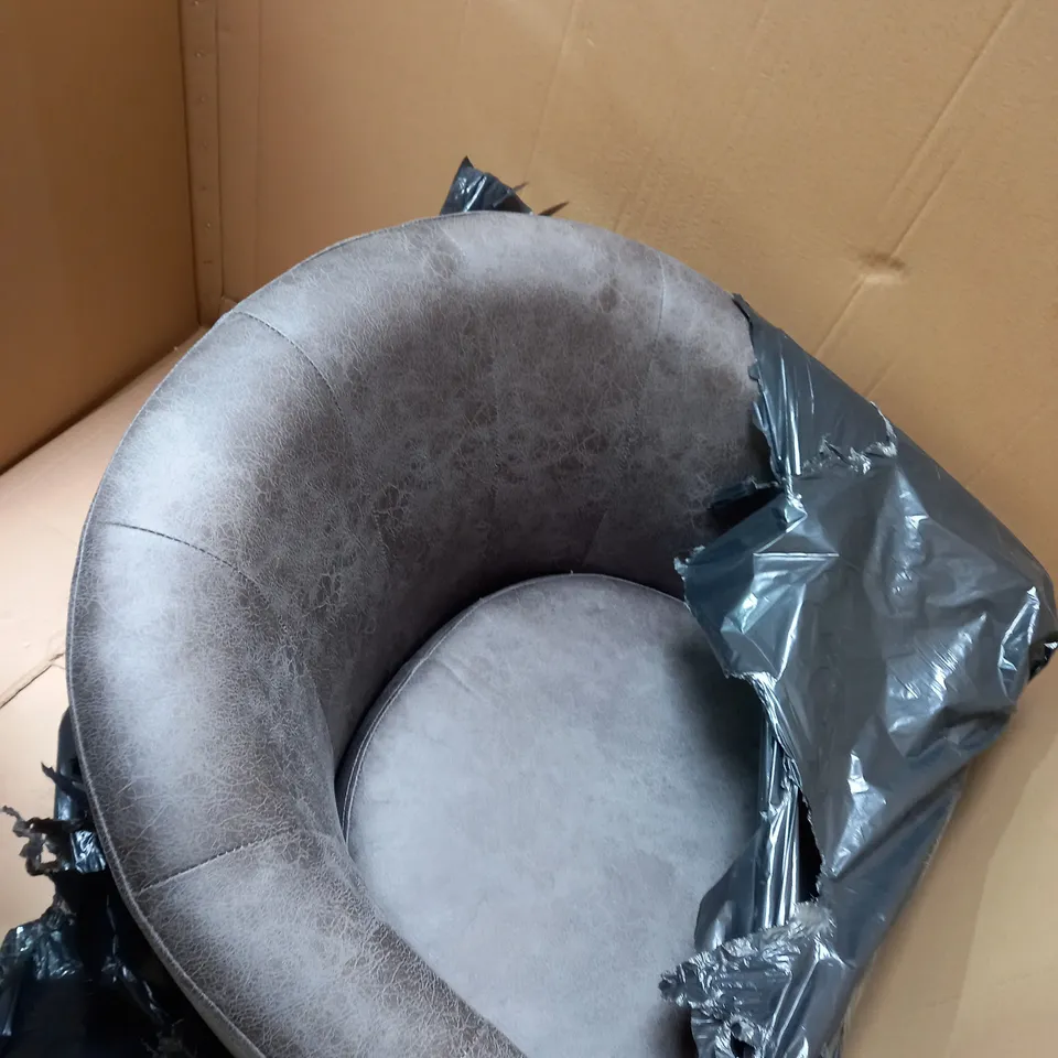 MAJESTIC FAUX LEATHER TUB CHAIR RRP £189