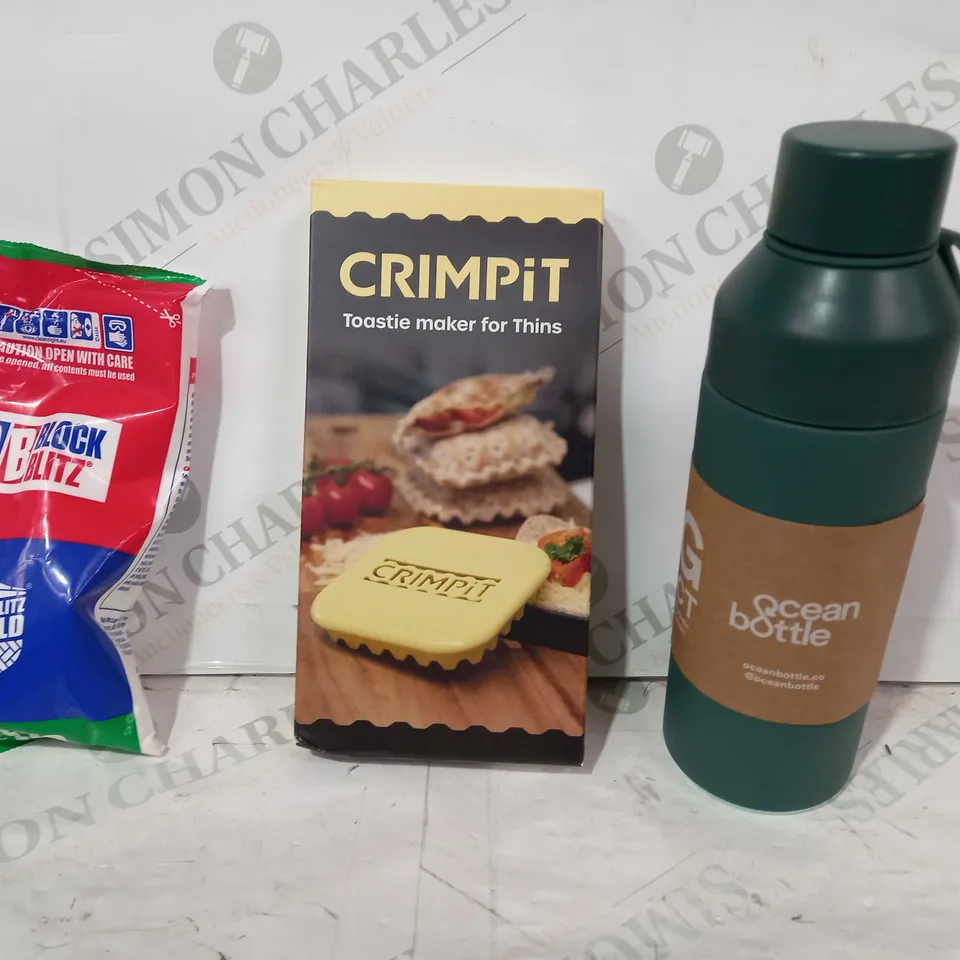 LOT OF APPROXIMATELY 10 ASSORTED HOUSEHOLD ITEMS TO INCLUDE OCEAN BOTTLE, CRIMPIT TOASTIE MAKER FOR THINS, BLOCK BLITZ, ETC