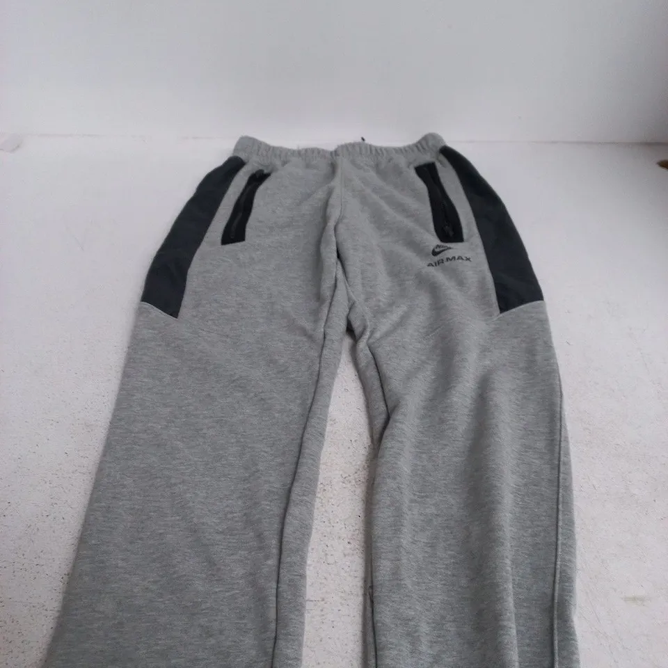 NIKE MEN'S GREY FLEECE JOGGERS WITH BLACK PANELS – XS