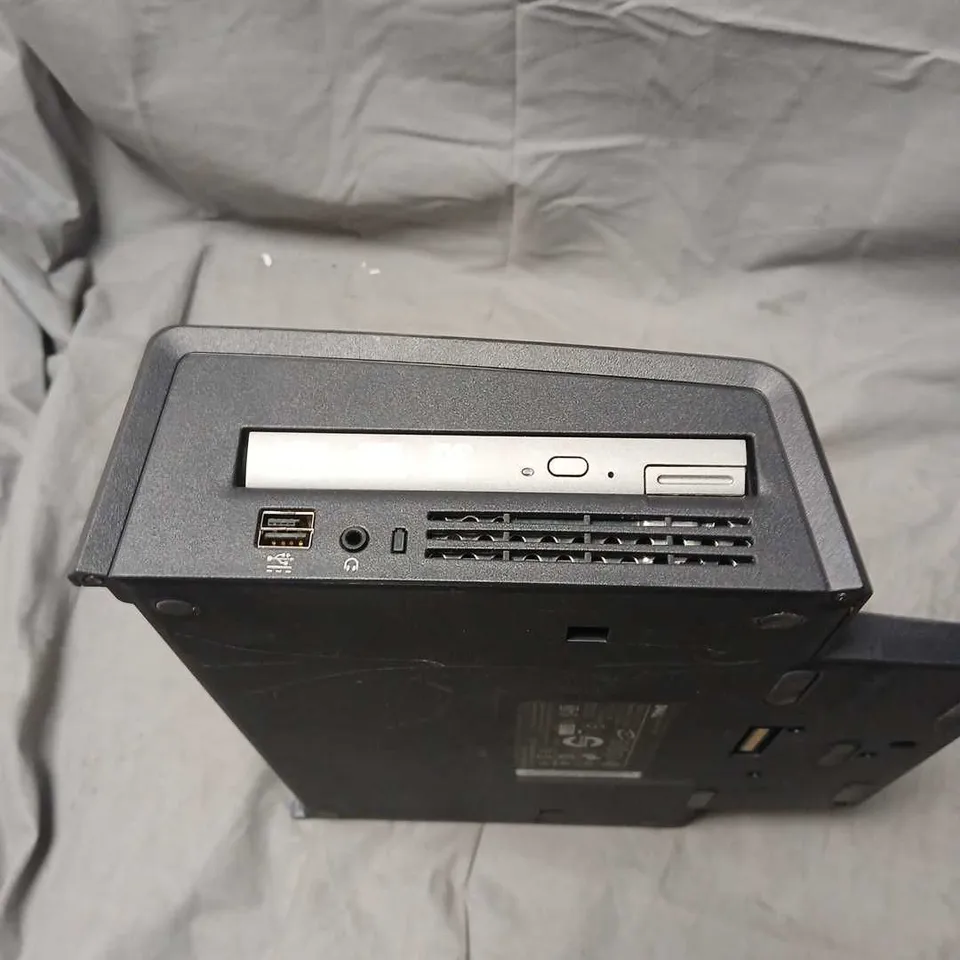 DELL PD01X DOCKING STATION (D/DOCK)