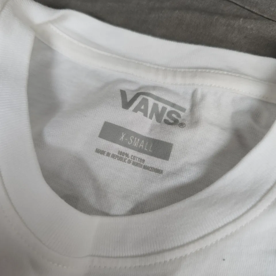 VANS KIDS WHITE LONG-SLEEVE T-SHIRT WITH EYE LOGO (X-SMALL)