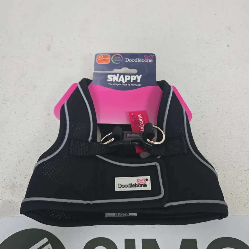 DOODLEBONE SNAPPY DOG HARNESS – BLACK, SIZE 2 (CHEST 41–46 CM)