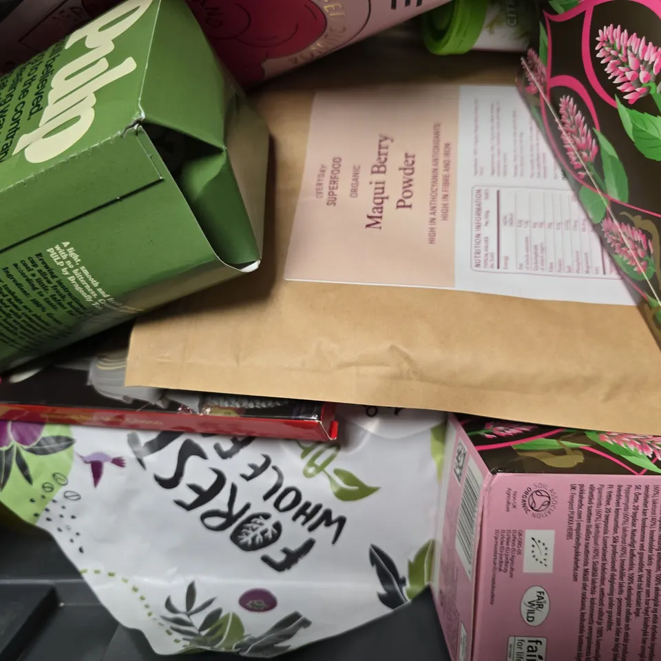 APPROXIMATELY 7 ASSORTED FOOD ITEMS TO INCLUDE - GRIND HOUSE BLEND DECAFE COFFEE PODS , PUKKA , JUST BEE SLEEPTIME HONEY ETC