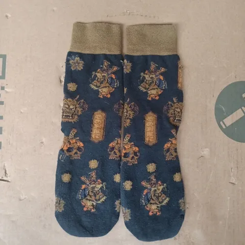 ON THAT ASS PAIR OF SOCKS IN NAVY SIZE UNSPECIFIED