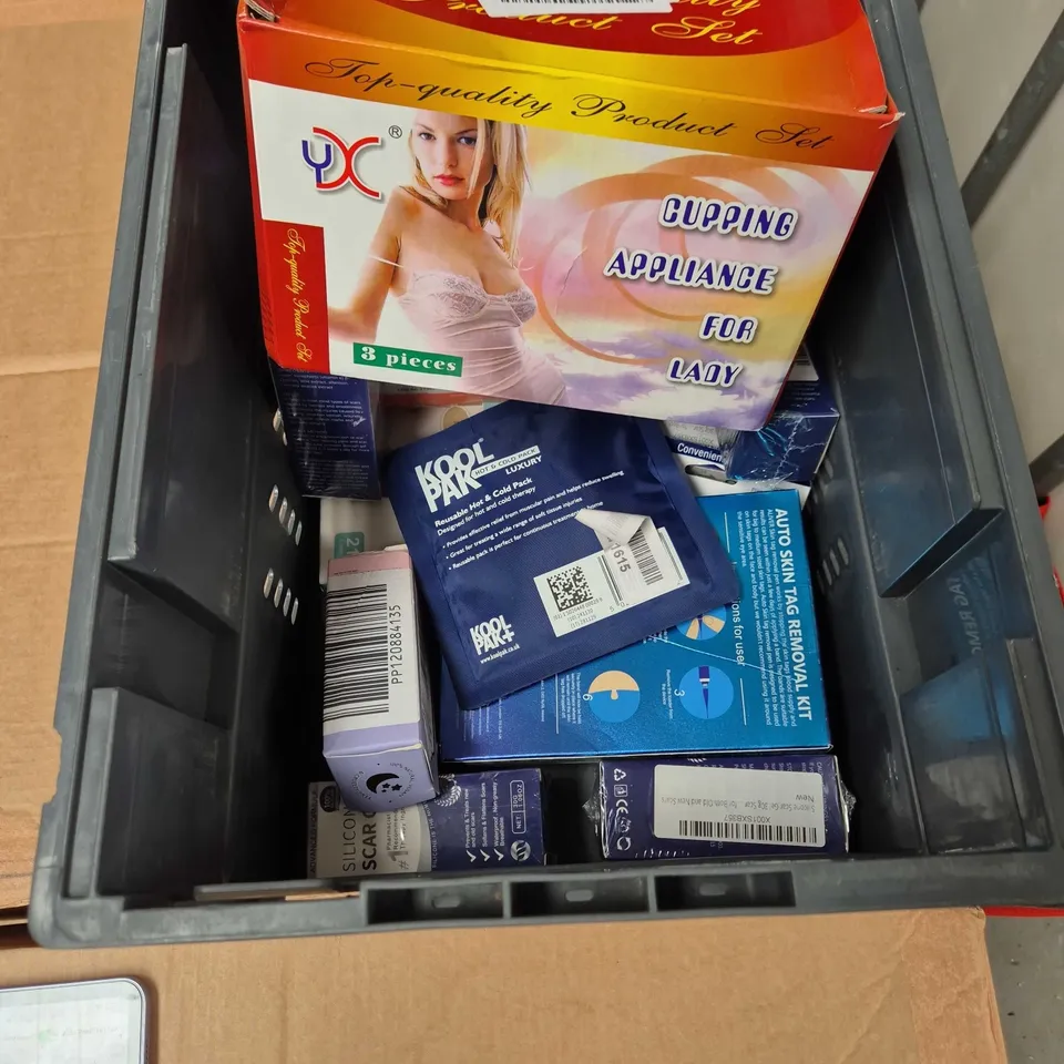 APPROXIMATELY 12 ASSORTED ITEMS INCLUDING BREAST MILK STORAGE BAGS AND BABY HEALING OINTMENT 