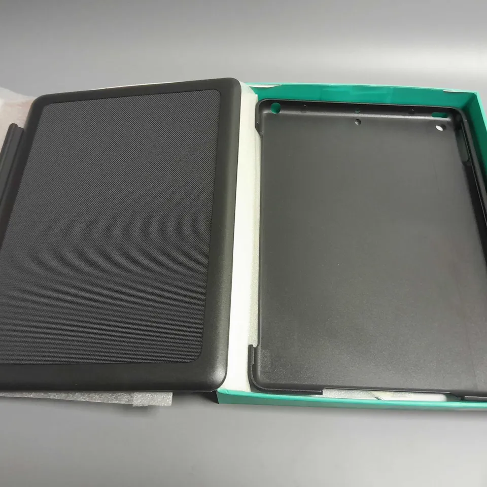 BOXED LOGITECH SLIM COMBO FOR IPAD 5TH AN D6TH GEN