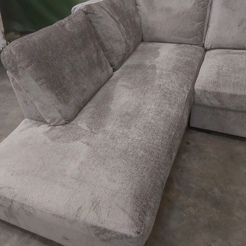 DESIGNER FABRIC UPHOLSTERED CORNER SOFA 