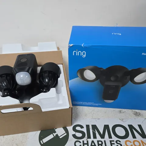 RING FLOODLIGHT CAM PLUS – OUTDOOR SECURITY CAMERA