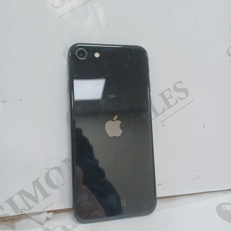 UNBOXED IPHONE 8 IN BLACK 