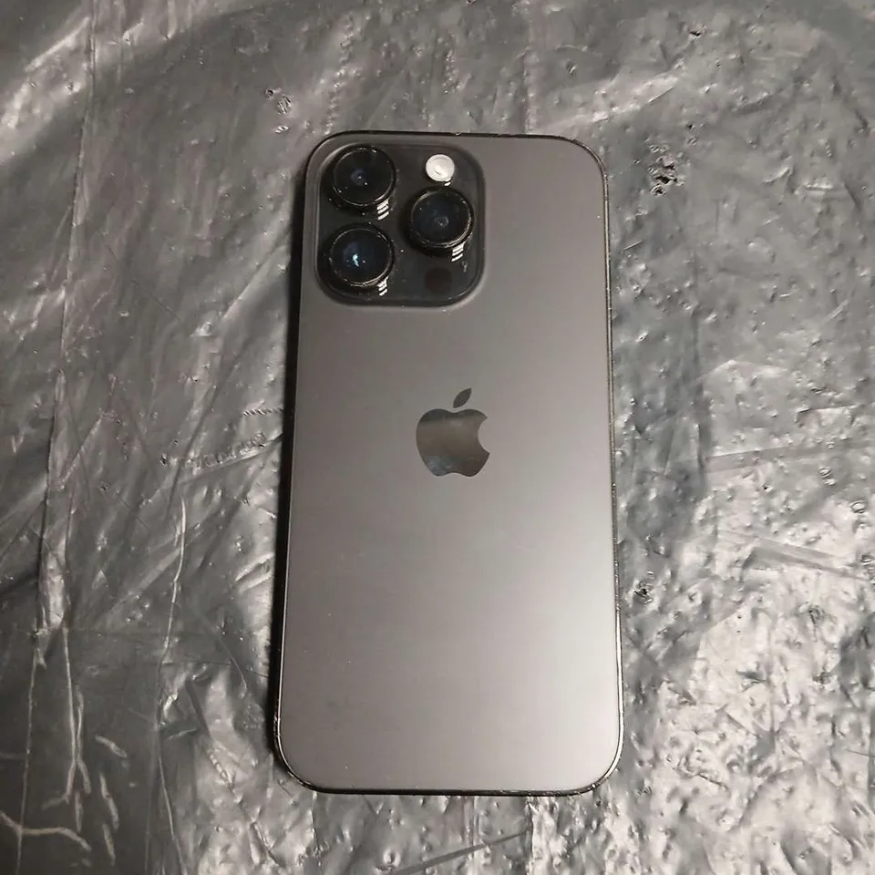 APPLE IPHONE SMARTPHONE – SPACE GRAY