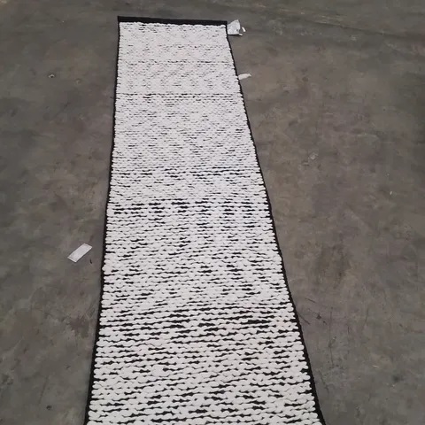 QUALITY DESIGNER AREA RUG - APPROXIMATELY 240X60CM