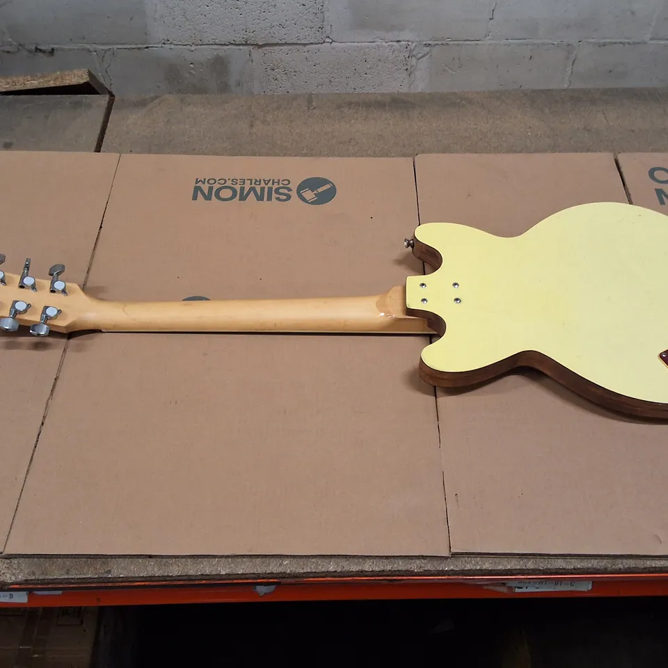 ELECTRIC GUITAR – YELLOW FINISHED BODY WITH MAPLE NECK (UNTESTED)