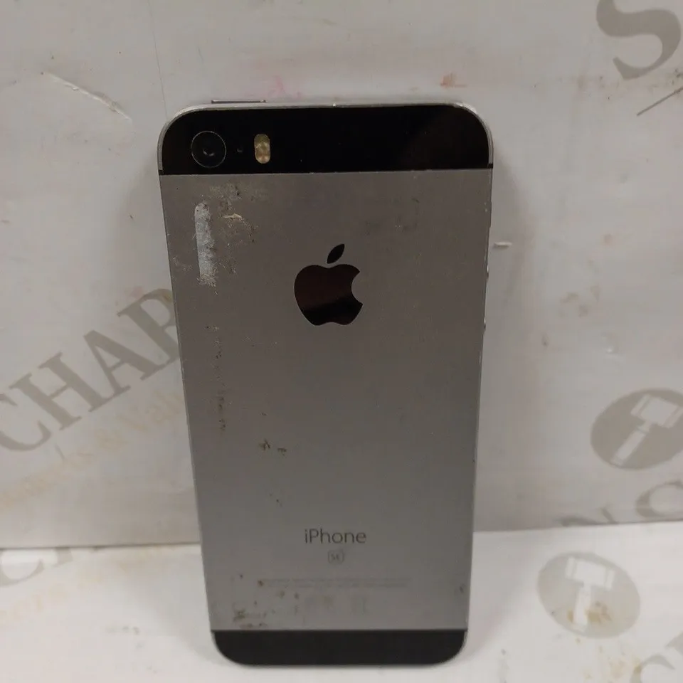 APPLE IPHONE SE SMARTPHONE 