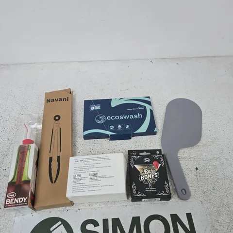 APPROXIMATELY 15 ASSORTED ITEMS INCLUDING FRED BENDY WINE AERATOR, NAVANI FOOD TONGS AND BAR BONES DRINK MARKERS