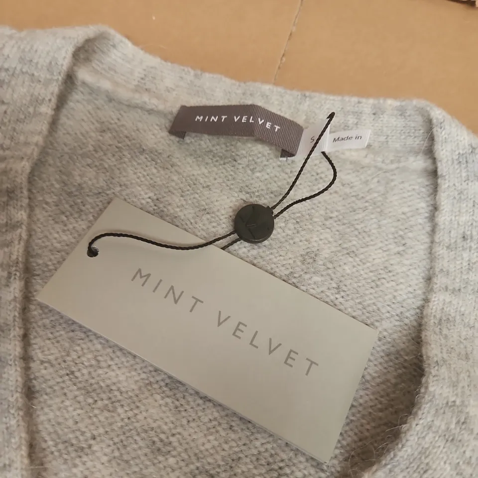 MINT VELVET GREY SLEEVELESS SCARF-KNIT CARDIGAN – SIZE S