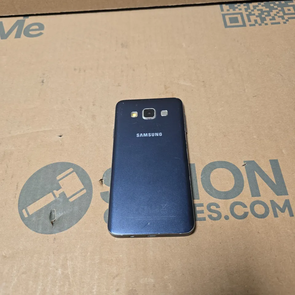 SAMSUNG GALAXY A3 PHONE