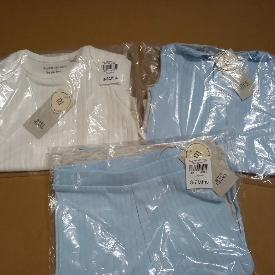 LOT OF APPROX 5 RIVER ISLAND BABY CLOTHING ITEMS - 3-6/6-9 MONTHS