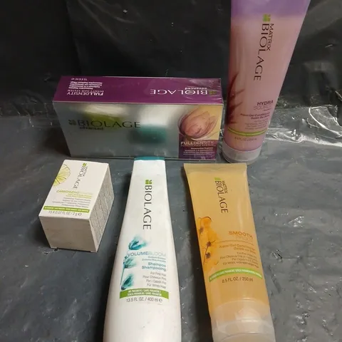 APPROXIMATELY 10 ASSORTED MATRIX BEAUTY PRODUCTS 