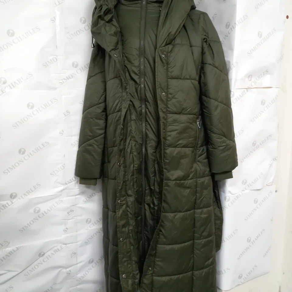 MONSOON LORENA SUSTAINABLE PADDED MAXI BELTED COAT IN GREEN - MEDIUM