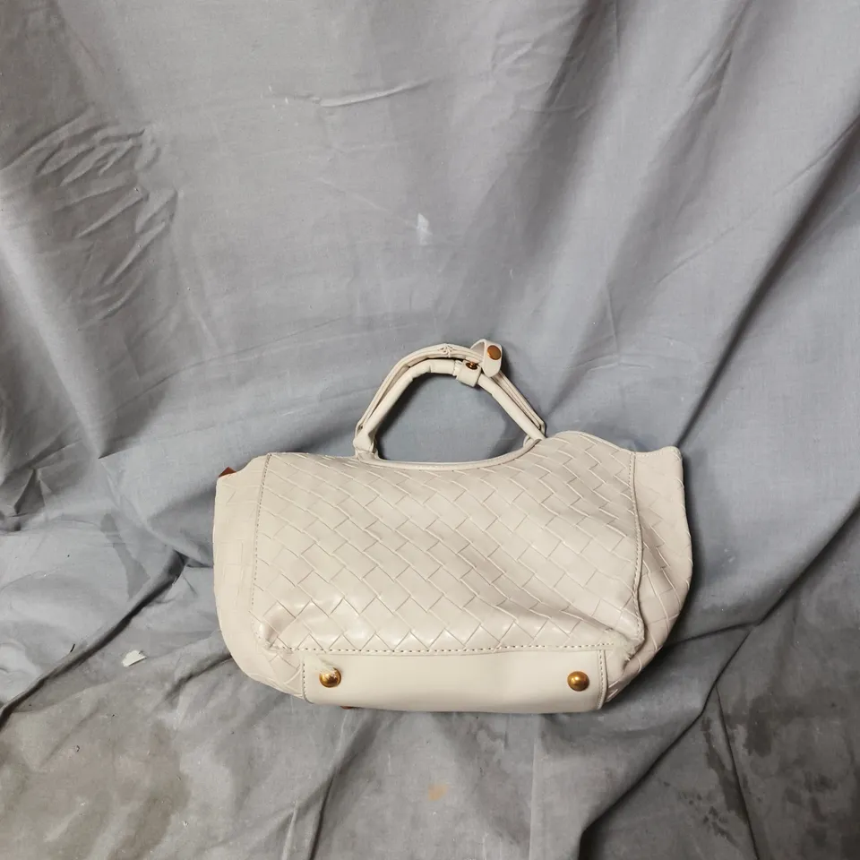 BOX OF APPROXIMATELY 20 LADIES HANDBAGS WITH CARRY HANDLE