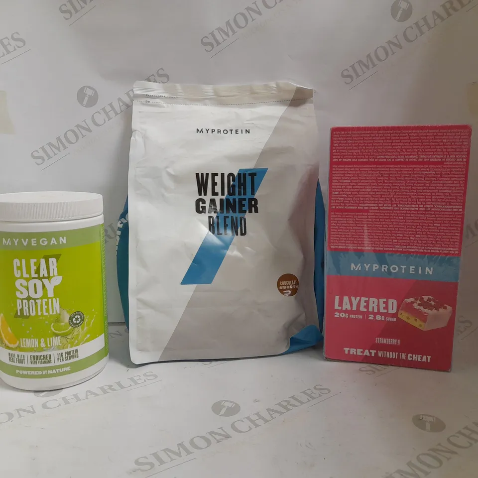BOX OF 4 ITEMS TO INCLUDE MYPROTEIN BARS, WEIGHT GAINER BLEND AND MY VEGAN CLEAR SOY PROTEIN