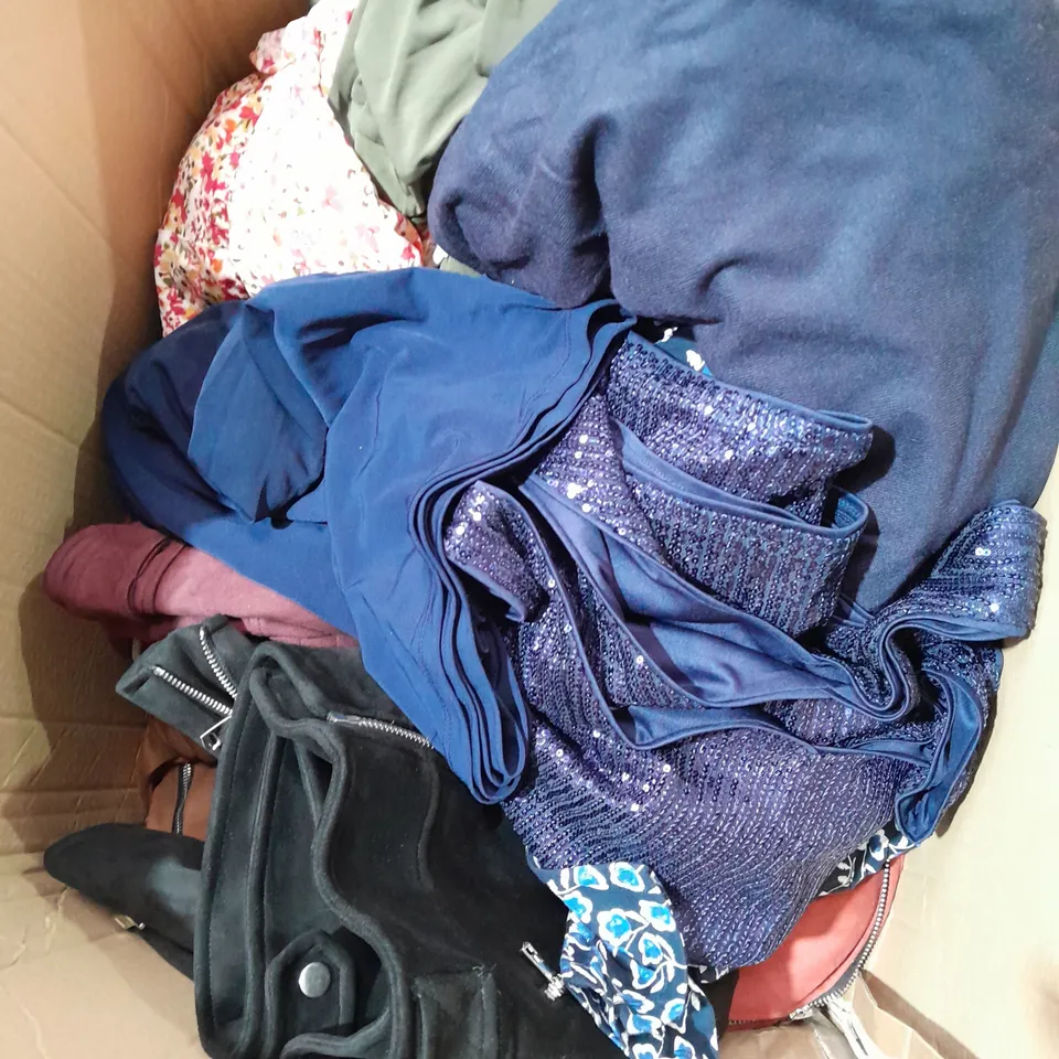 LARGE BOX OF ASSORTED CLOTHING ITEMS ALL IN DIFFRENT COLOURS AND SIZES 